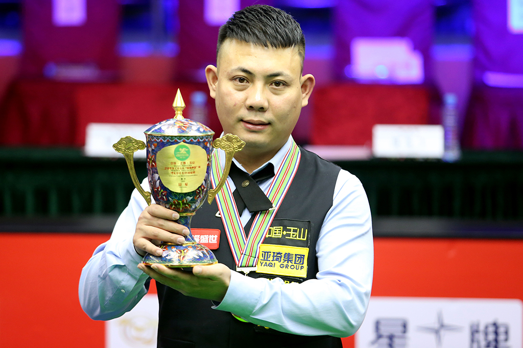 五大联赛球员夺冠次数榜：吉格斯13冠居首，梅西、穆勒12冠.