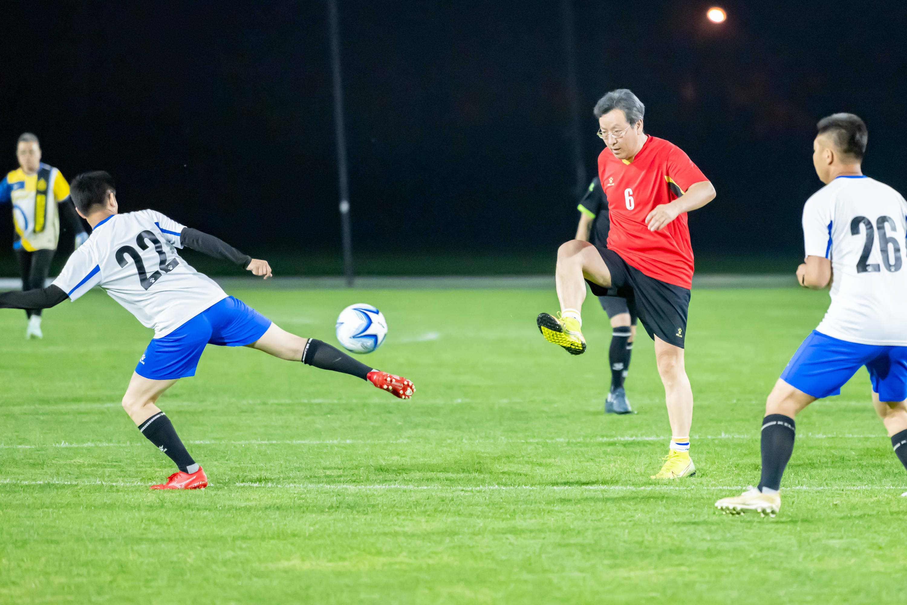 他每36分 他每36分