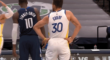 纳前场反抢 纳前场反抢