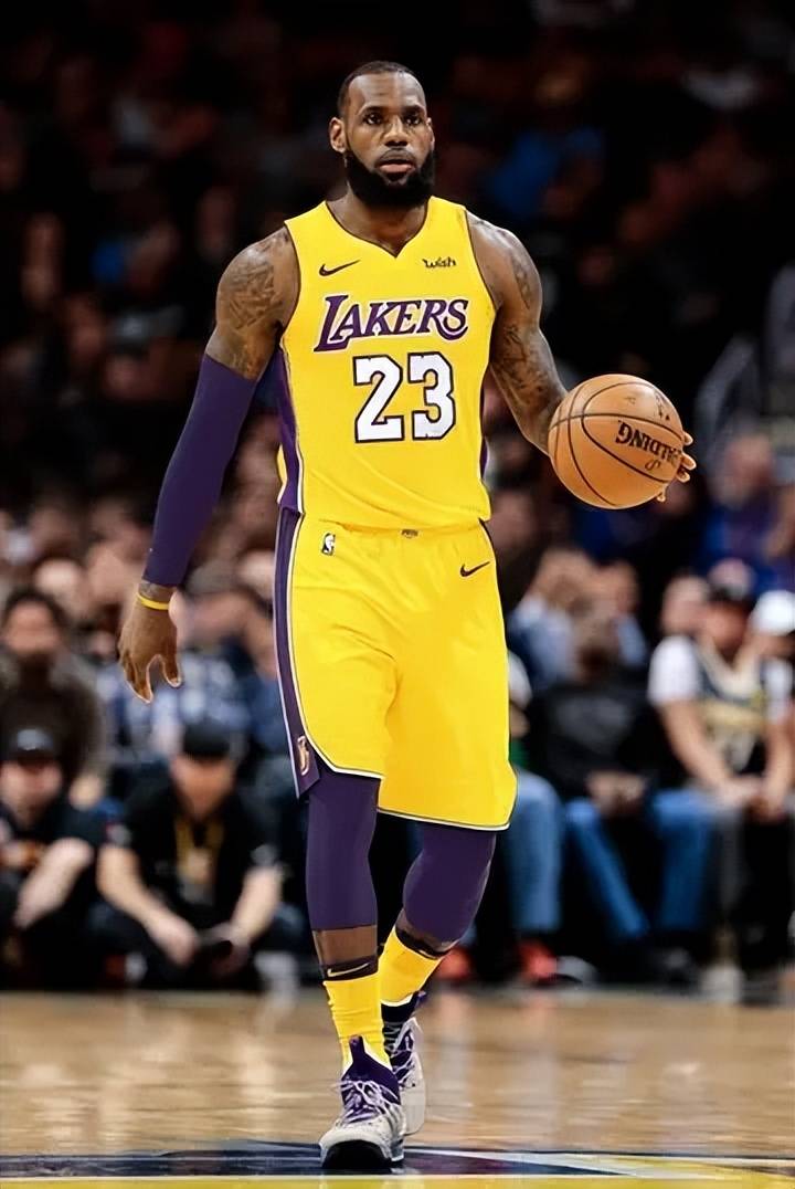 搭档时装免费送！《洛奇英雄传》14周年福利不容错过！